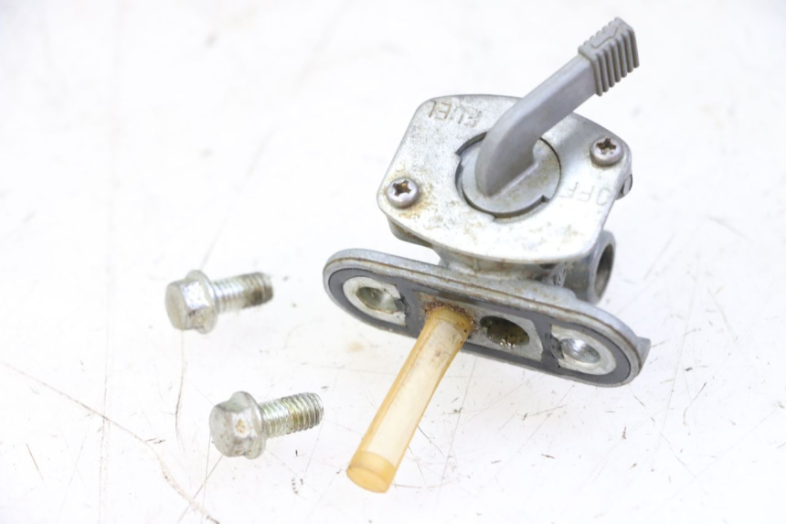 photo de FUEL TANK TAP KAWASAKI KX 65 (2000 - 2019) - Zoom on usage condition
