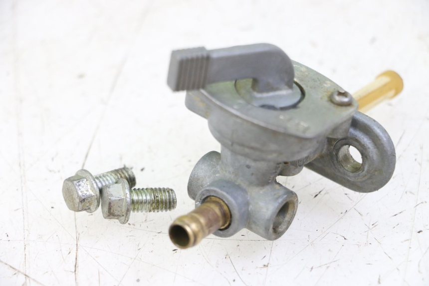 photo de FUEL TANK TAP KAWASAKI KX 65 (2000 - 2019) - Technical close-up