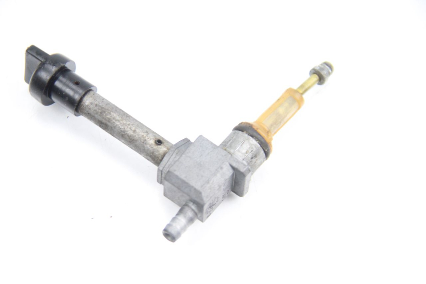 photo de FUEL TANK TAP PEUGEOT LUDIX 50 (2005 - 2007) - Alternative perspective