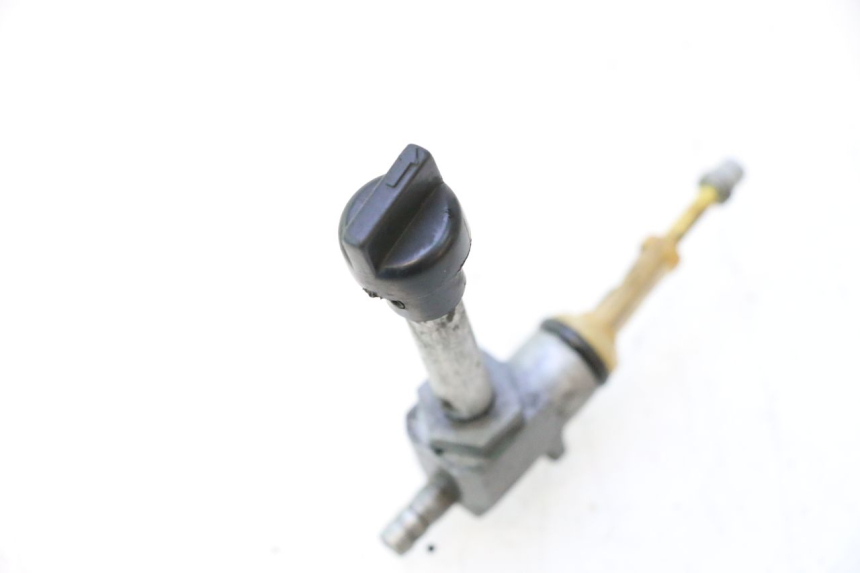photo de FUEL TANK TAP PEUGEOT LUDIX PRO 2T 50 (2010 - 2017) - Component detail