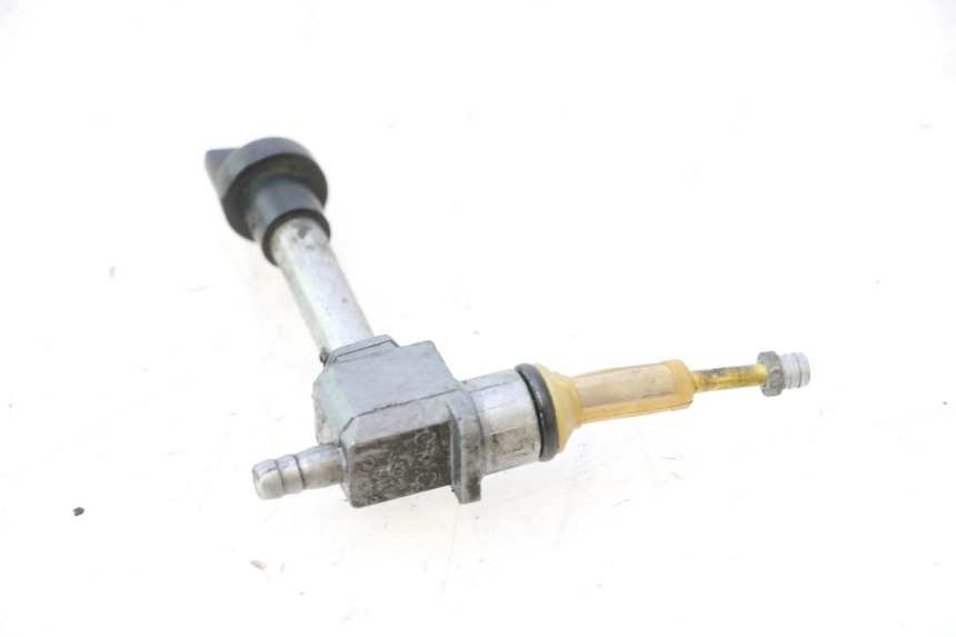 photo de FUEL TANK TAP PEUGEOT LUDIX PRO 2T 50 (2010 - 2017) - Zoom on usage condition