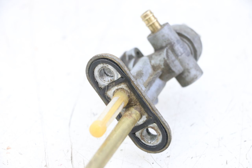 photo de FUEL TANK TAP MASAI XL 50 (2012 - 2019) - Zoom on usage condition