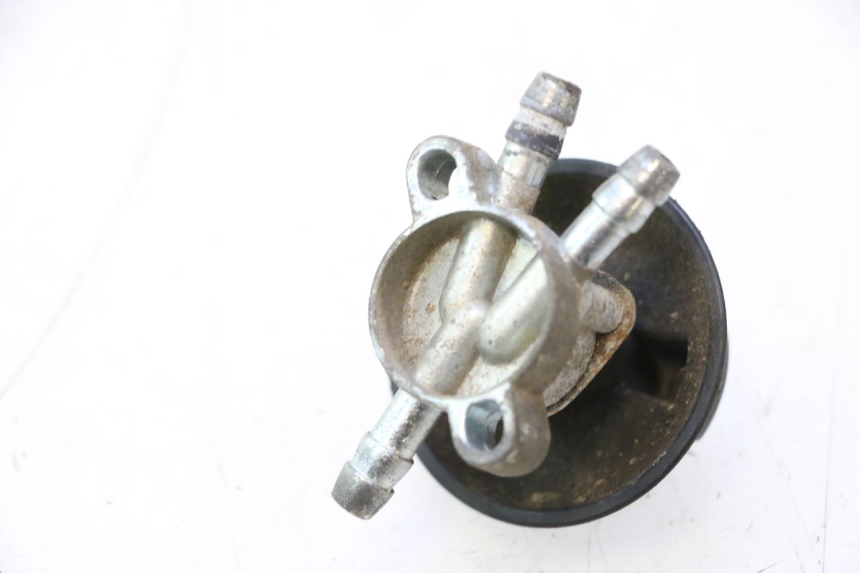 photo de FUEL TANK TAP KYMCO MXU R 250 (2004 - 2010) - Alternative perspective