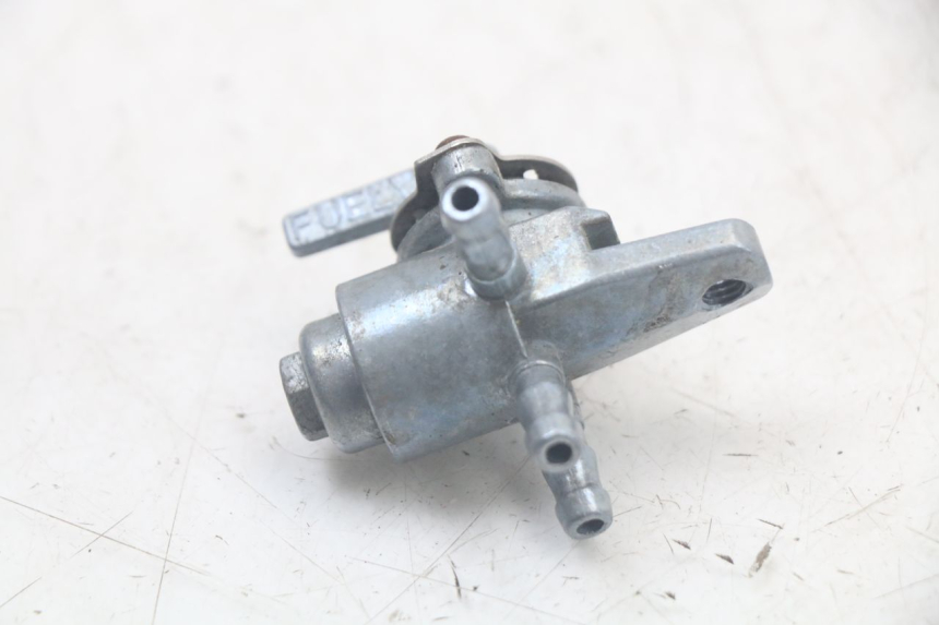 photo de FUEL TANK TAP HYTRACK ST 170 (2020 - 2024) - Alternative perspective