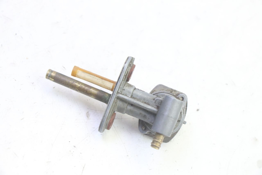 photo de FUEL TANK TAP YAMAHA TTR 125 (2000 - 2020) - Technical close-up