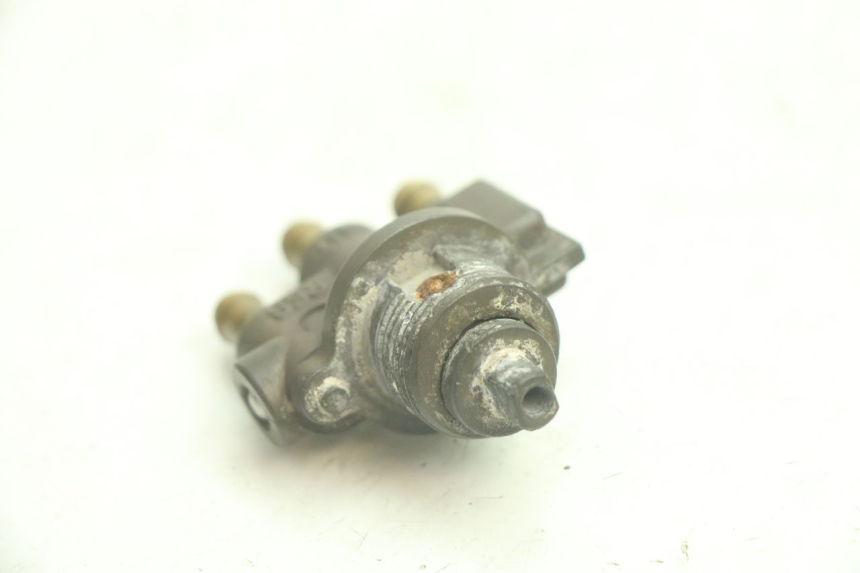 photo de FUEL TANK TAP YAMAHA WAVE RUNNER GP R 1200 (2000 - 2003) - Zoom on usage condition