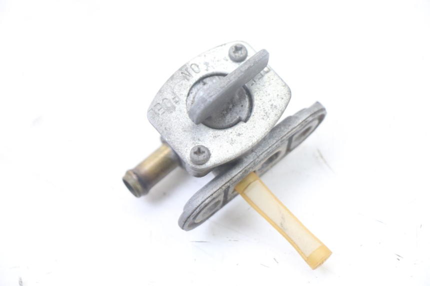 photo de FUEL TANK TAP YAMAHA FZS FAZER 600 (2001 - 2003) - Main view