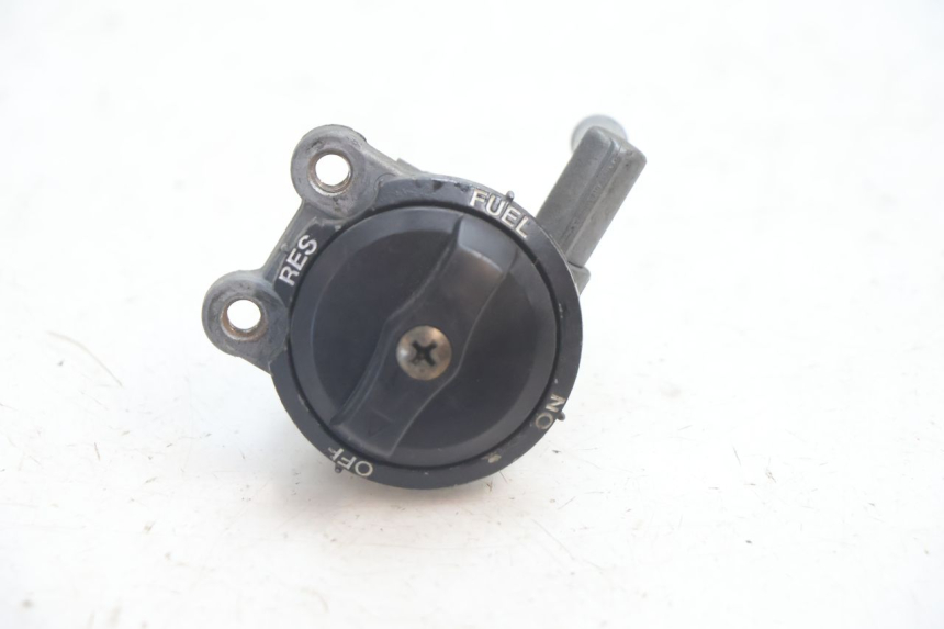 photo de FUEL TANK TAP KAWASAKI ZX-6R ZX6R 600 (1995 - 1997) - Component detail