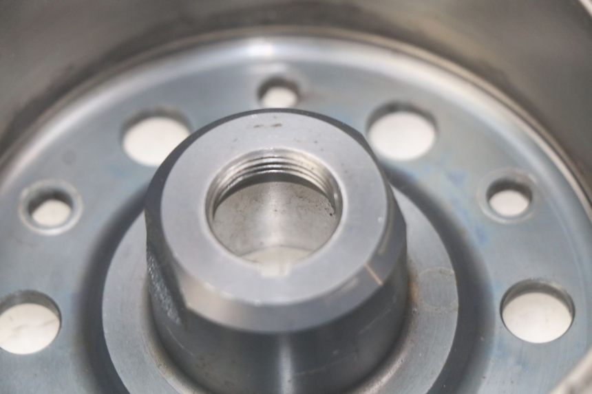 photo de ROTOR HONDA CBR RR FIREBLADE 900 (1992 - 1994) - Technical close-up