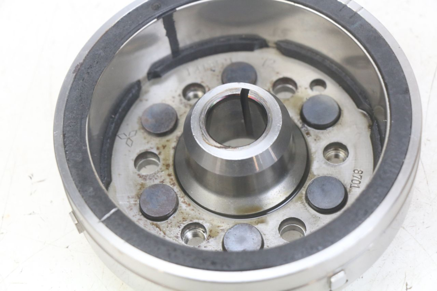 photo de STATOR YAMAHA FZS FAZER 600 (1998 - 2001) - Component detail