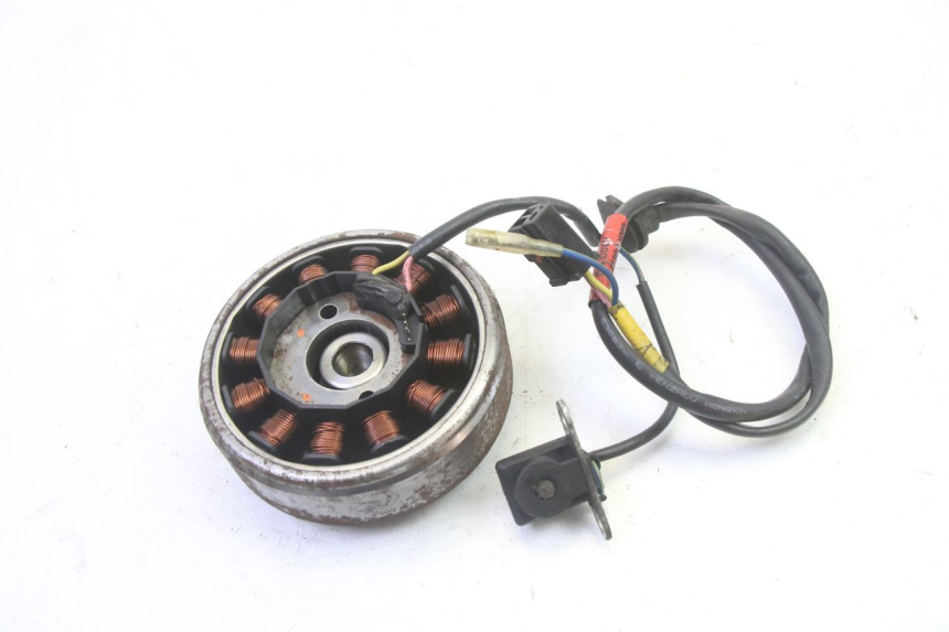 photo de ROTOR STATOR KYMCO AGILITY NAKED RENOUVO 2T 50 (2011 - 2018) - Alternative perspective