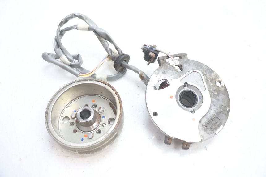 photo de ROTOR STATOR MBK BOOSTER SPIRIT 50 (2004 - 2017) - Component detail