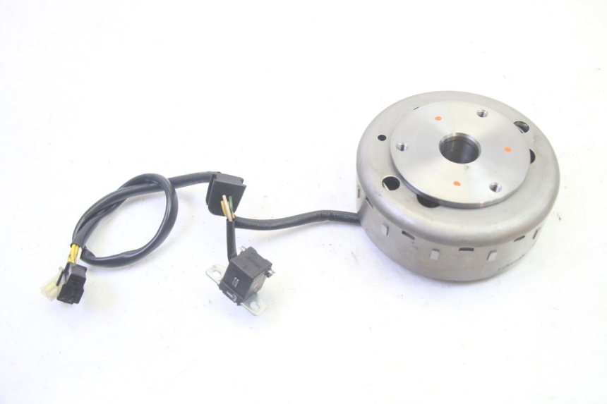 photo de ROTOR STATOR SUZUKI BURGMAN 125 (2007 - 2014) - Zoom on usage condition