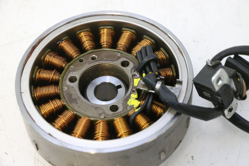photo de ROTOR STATOR SUZUKI BURGMAN 125 (2007 - 2014) - Technical close-up