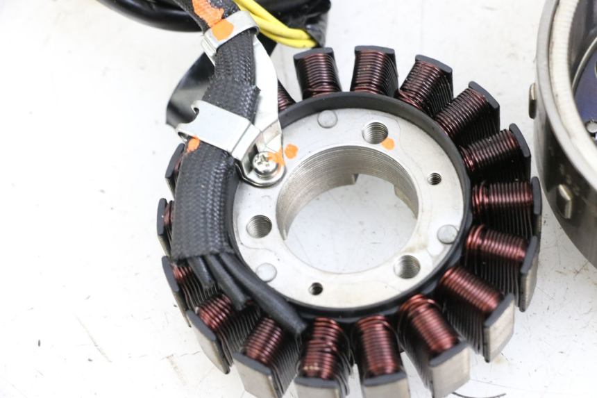 photo de ROTOR STATOR HONDA FES S-WING SWING ABS 125 (2007 - 2015) - Checked used part