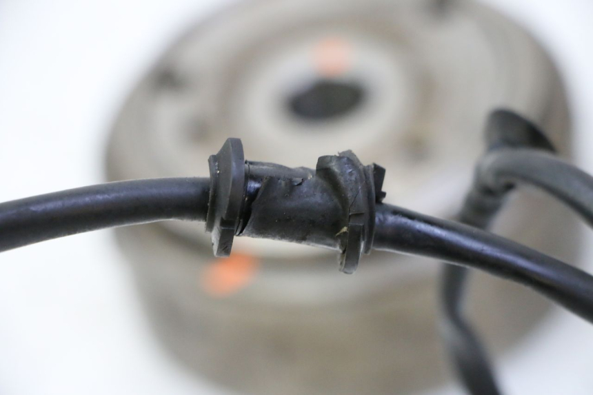 photo de ROTOR STATOR HONDA FES S-WING SWING ABS 125 (2007 - 2015) - Technical close-up