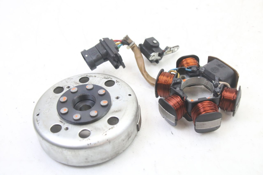 photo de ROTOR STATOR PIAGGIO FLY 2T 50 (2004 - 2017) - Component detail