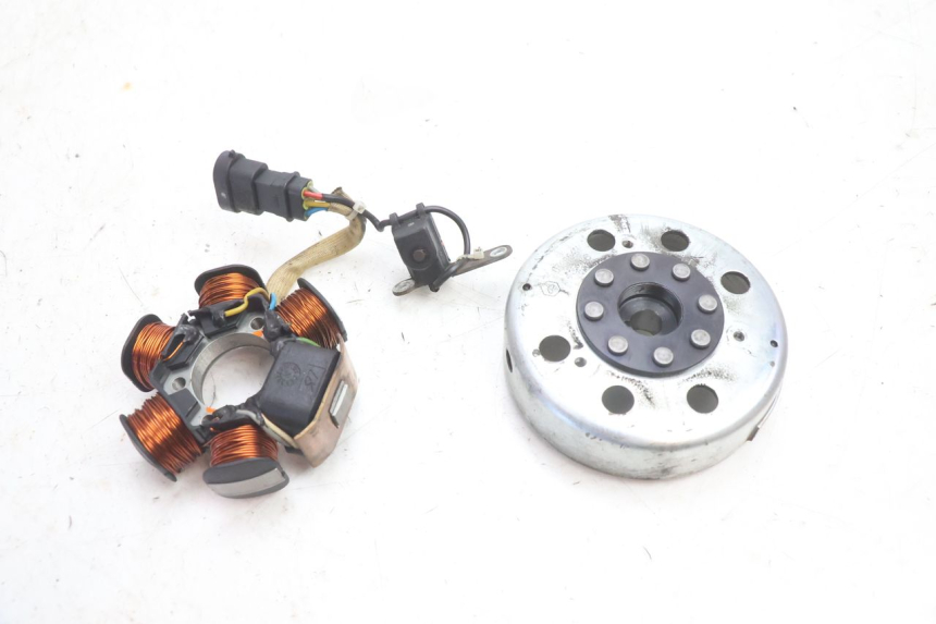 photo de ROTOR STATOR PIAGGIO FLY 2T 50 (2004 - 2017) - Main view