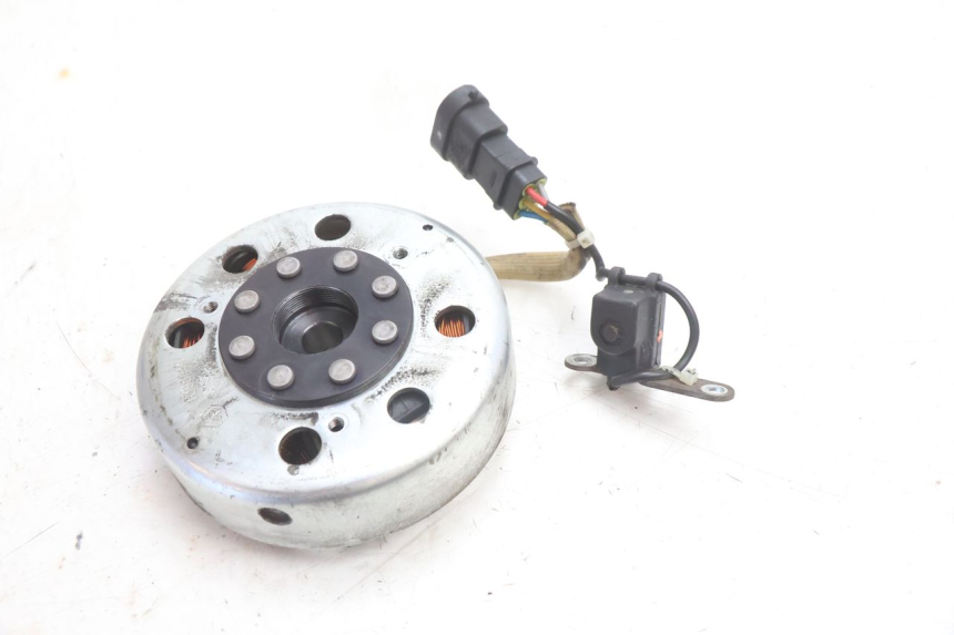 photo de ROTOR STATOR PIAGGIO FLY 2T 50 (2004 - 2017) - Zoom on usage condition