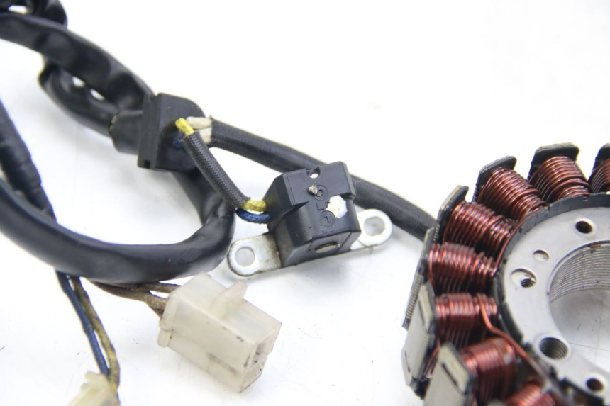 photo de ROTOR STATOR YAMAHA FZS FAZER 600 (1998 - 2001) - Zoom on usage condition