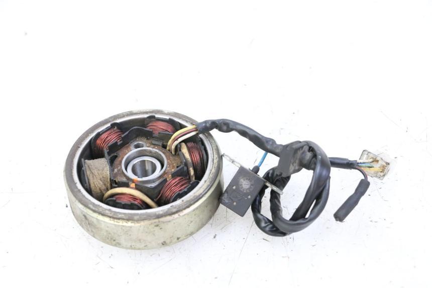 photo de ROTOR STATOR PEUGEOT KISBEE 2T 50 (2010 - 2017) - Alternative perspective