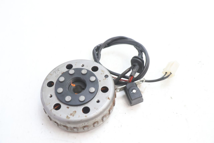 photo de ROTOR STATOR PEUGEOT KISBEE 2T 50 (2018 - 2022) - Zoom on usage condition