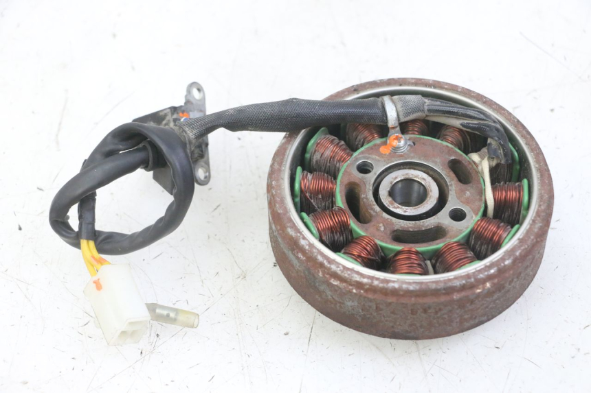 photo de ROTOR STATOR PEUGEOT KISBEE 4T 50 (2018 - 2022) - Zoom on usage condition