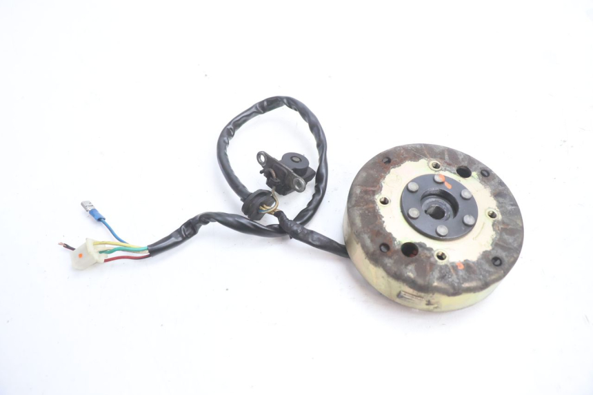 photo de ROTOR STATOR PEUGEOT KISBEE 4T 50 (2010 - 2017) - Zoom on usage condition