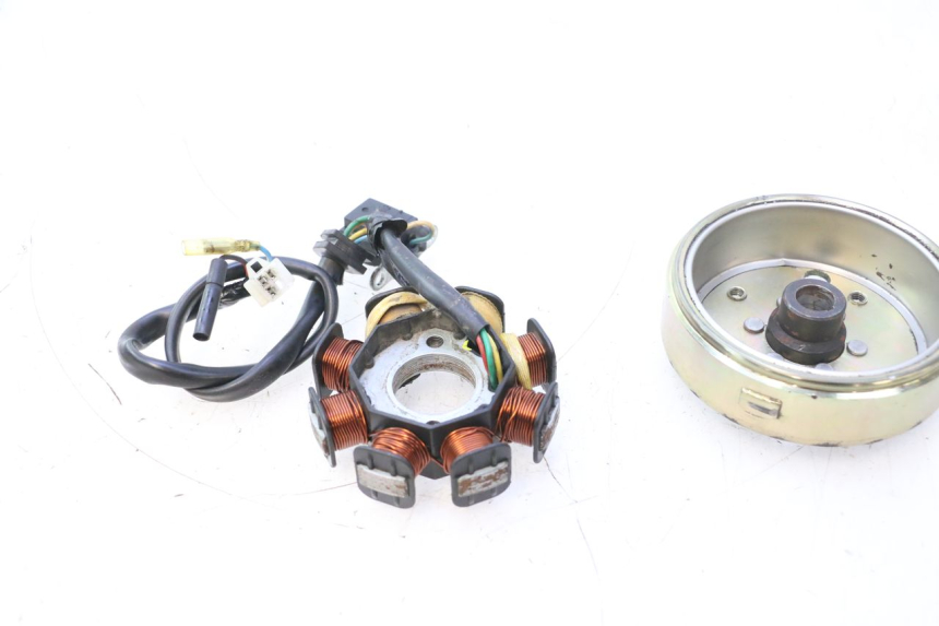 photo de ROTOR STATOR PEUGEOT KISBEE 4T 50 (2010 - 2017) - Alternative perspective
