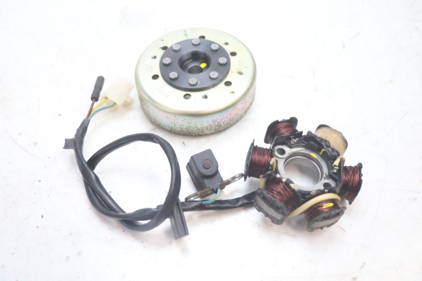photo de ROTOR STATOR PEUGEOT LUDIX 50 (2005 - 2007) - Main view