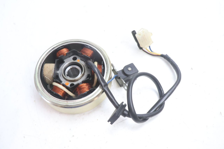 photo de ROTOR STATOR PEUGEOT LUDIX ONE 14P 50 (2004 - 2013) - Alternative perspective