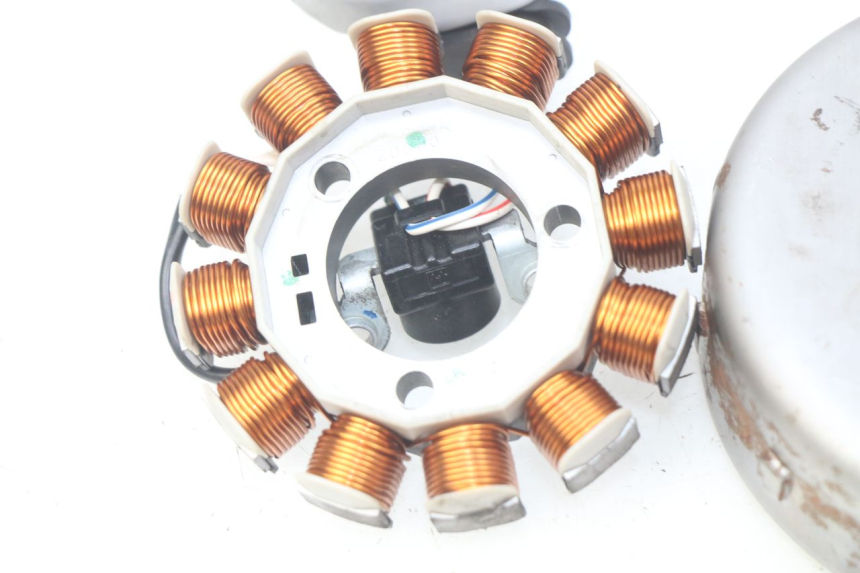 photo de ROTOR STATOR YAMAHA N-MAX NMAX 125 (2017 - 2020) - Fixing points details