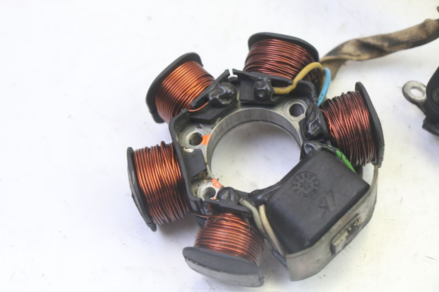 photo de ROTOR STATOR PIAGGIO NEW TYPHOON 50 (2010 - 2017) - Fixing points details