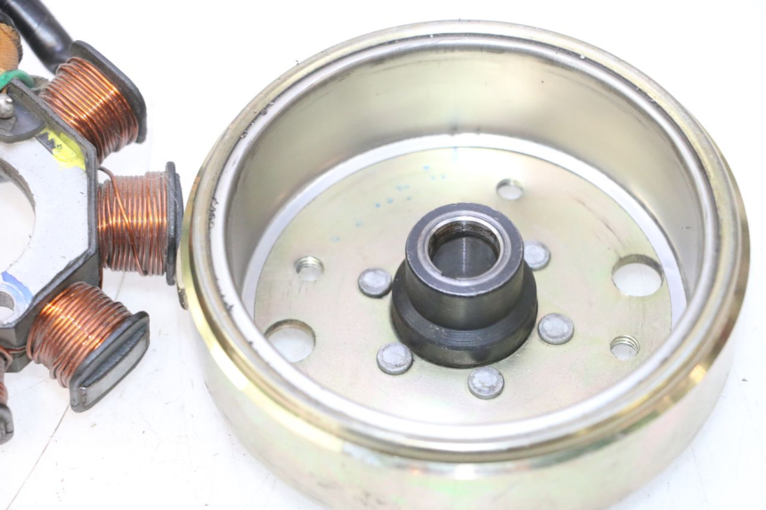 photo de ROTOR STATOR JM MOTORS OLDIES 4T 50 (2010 - 2020) - Detailed visual inspection