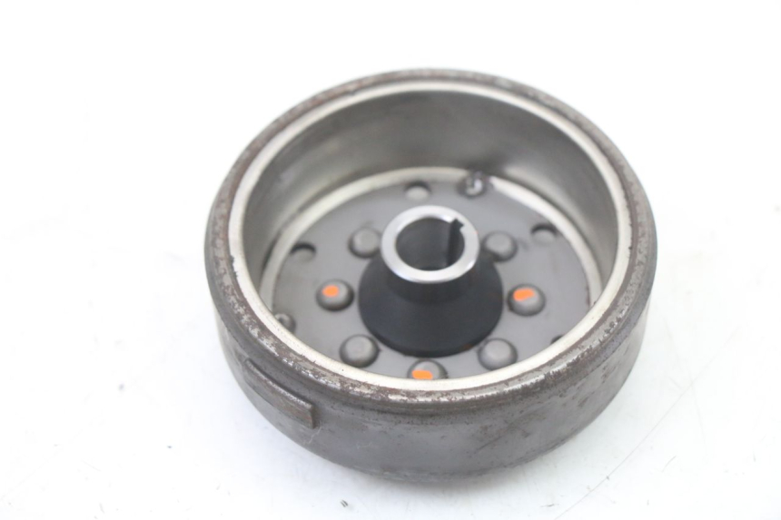 photo de ROTOR STATOR PEUGEOT KISBEE 2T 50 (2010 - 2017) - Fixing points details