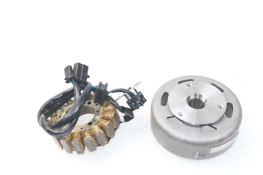 photo de ROTOR STATOR SUZUKI RV VAN VAN 125 (2003 - 2008) - Fixing points details