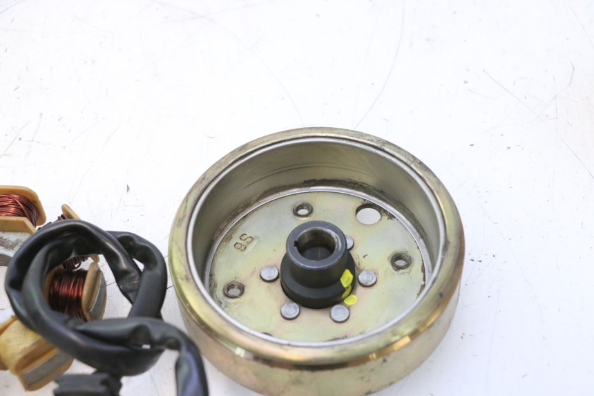 photo de ROTOR STATOR JM MOTORS SANTANA 50 (2014 - 2023) - Fixing points details