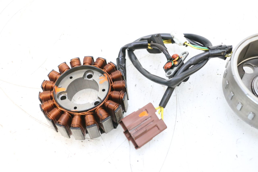 photo de ROTOR STATOR PEUGEOT SATELIS COMPRESSOR K15 125 (2006 - 2009) - Checked used part