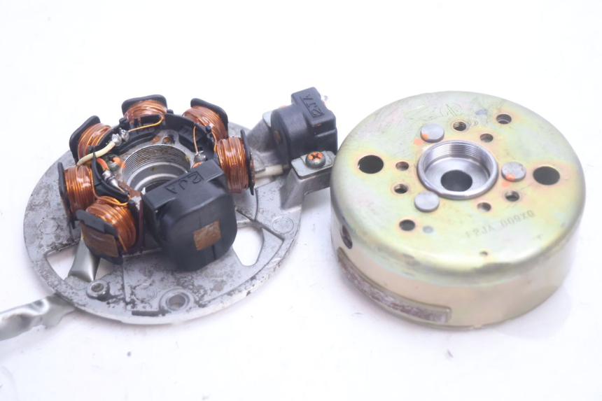 photo de ROTOR STATOR YAMAHA SLIDER 50 (1999 - 2004) - Technical close-up