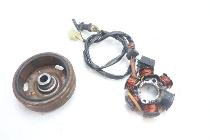 photo de ROTOR STATOR PEUGEOT SPEEDFIGHT 2 AC 50 (2000 - 2009) - Component detail