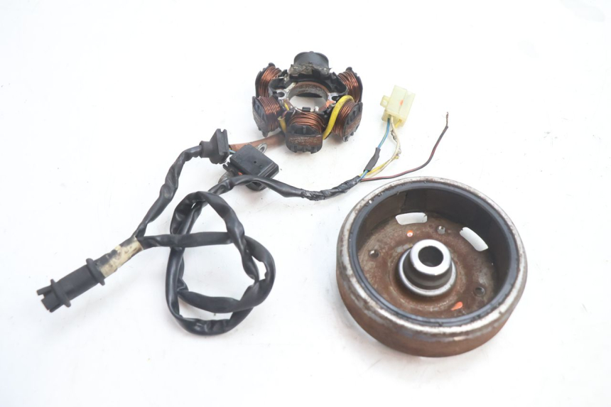 photo de ROTOR STATOR PEUGEOT SPEEDFIGHT 2 AC 50 (2000 - 2009) - Component detail