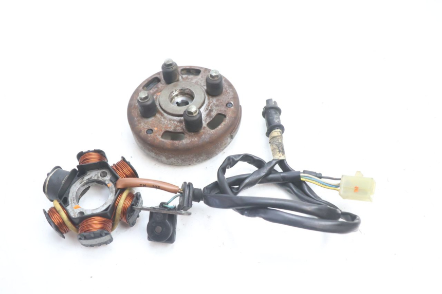 photo de ROTOR STATOR PEUGEOT SPEEDFIGHT LC 50 (1996 - 2002) - Main view