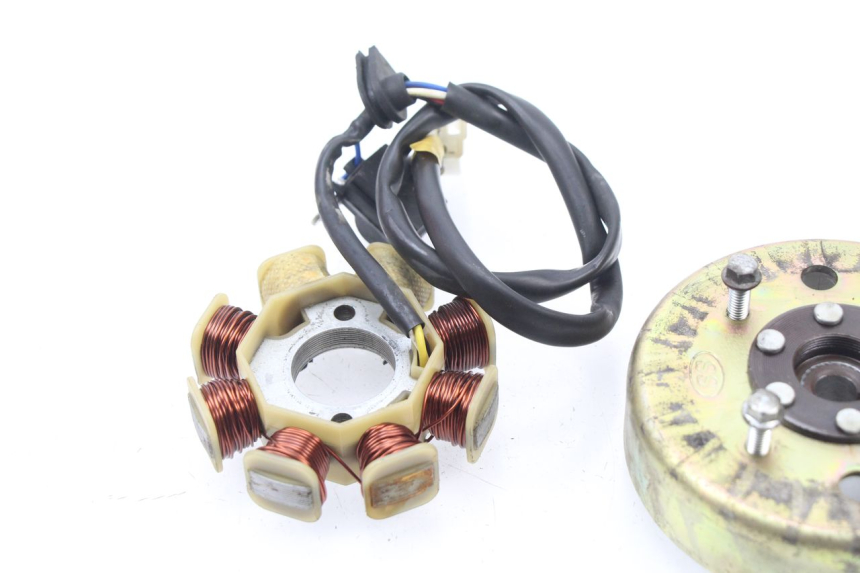 photo de ROTOR STATOR BAOTIAN TRAVEL SPIRIT 50 (2010 - 2012) - Technical close-up