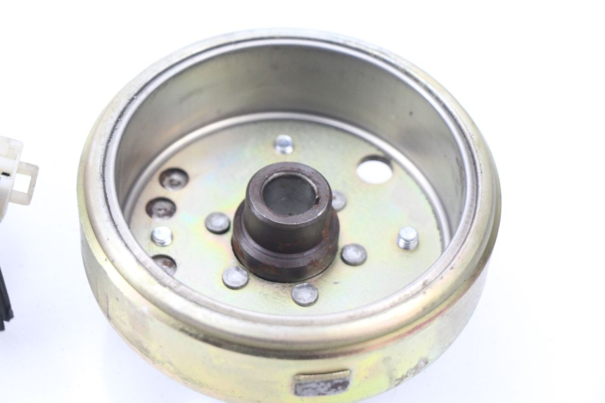 photo de ROTOR STATOR BAOTIAN TRAVEL SPIRIT 50 (2010 - 2012) - Surface and material condition