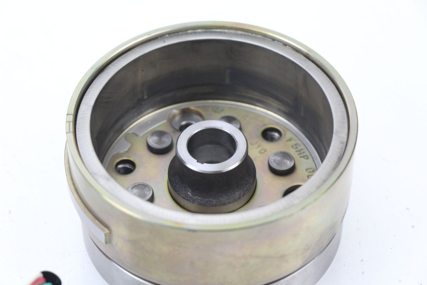 photo de ROTOR STATOR YAMAHA TTR 125 (2000 - 2020) - Fixing points details