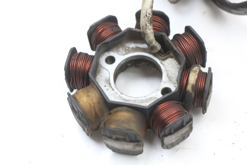 photo de ROTOR STATOR PEUGEOT V-CLIC VCLIC 50 (2007 - 2013) - Fixing points details