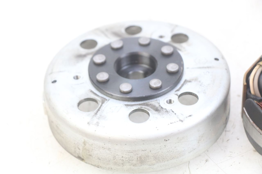 photo de ROTOR STATOR PIAGGIO VESPA LX 2T 50 (2005 - 2013) - Surface and material condition