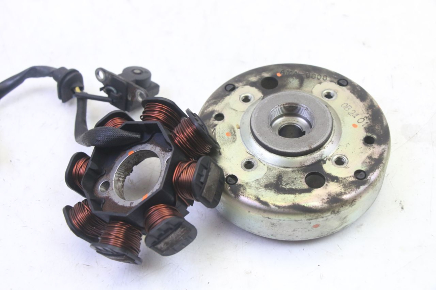 photo de ROTOR STATOR PEUGEOT VIVACITY NEW 4T 50 (2008 - 2017) - Technical close-up