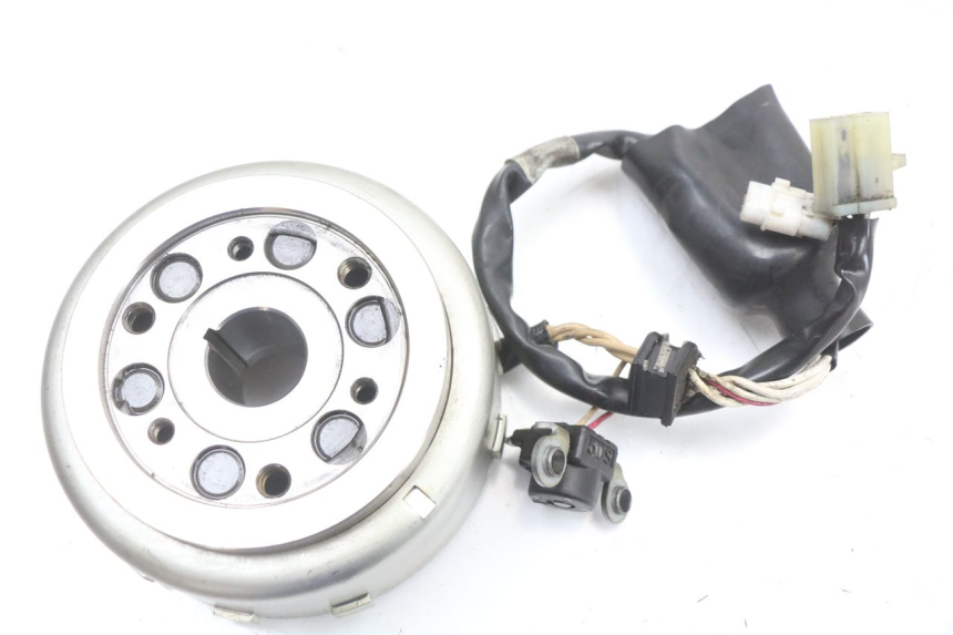 photo de ROTOR STATOR YAMAHA XMAX X-MAX ABS 125 (2017 - 2020) - Alternative perspective