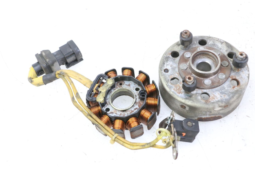 photo de ROTOR STATOR PIAGGIO X9 EVOLUTION 125 (2003 - 2007) - Main view